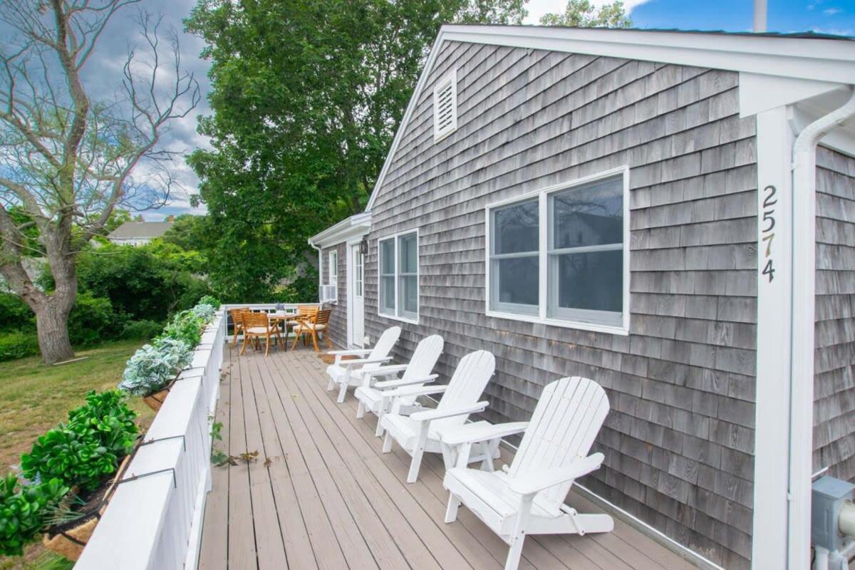 Wrap-Around Porch Mins To Beach 채텀 외부 사진